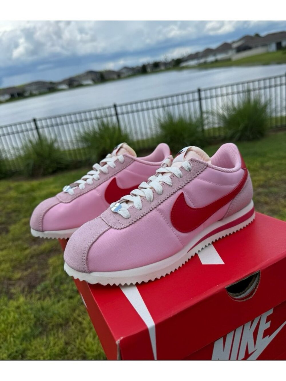 6.5 WOMEN'S NIKE CORTEZ TXT HF9994-600 SOFT PINK / WHITE RUNNING SNEAKERS